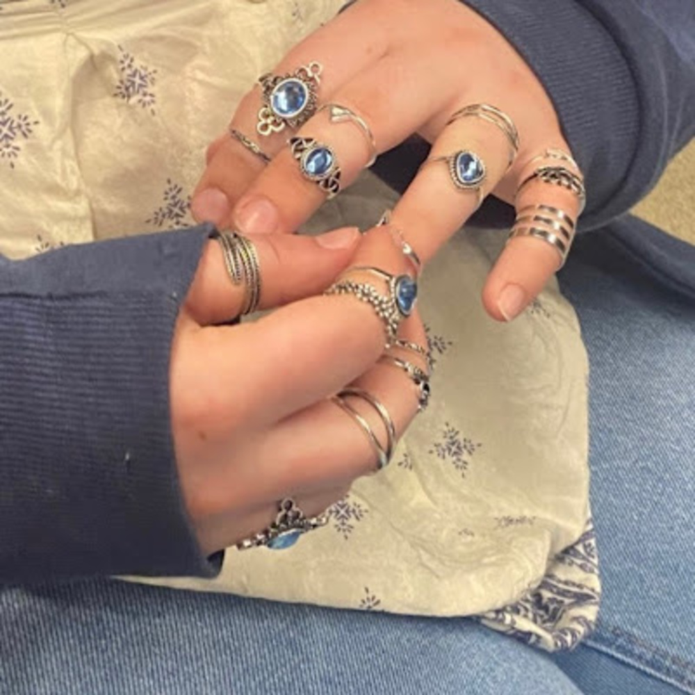 Meet your Posher, Olivia